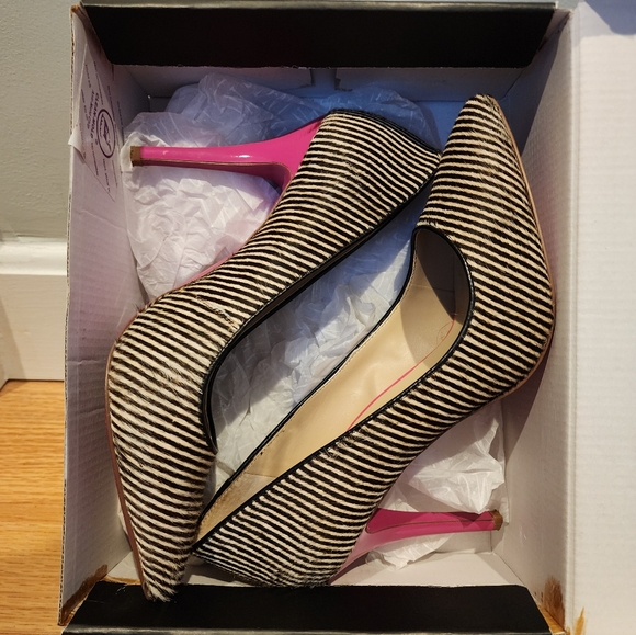 International concepts special edition pumps - Picture 6 of 9